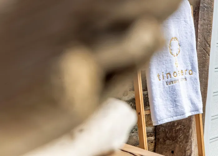 Tinosera Luxury Suites